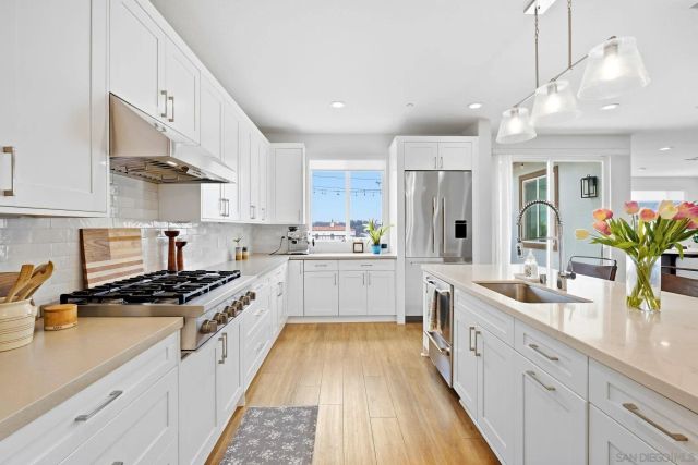 1858 Avocado Rd, Oceanside, CA 92054