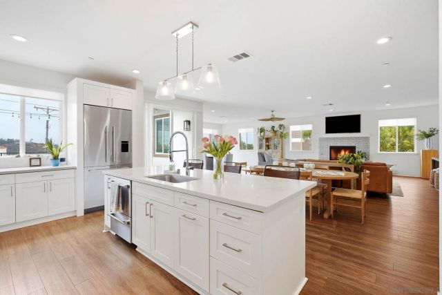 1858 Avocado Rd, Oceanside, CA 92054