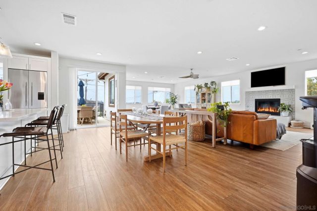 1858 Avocado Rd, Oceanside, CA 92054