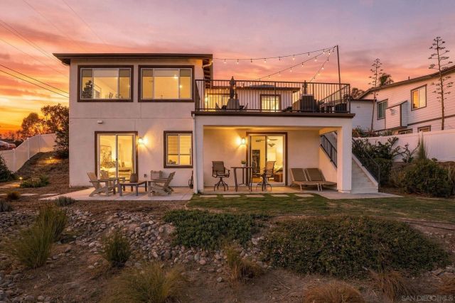 1858 Avocado Rd, Oceanside, CA 92054
