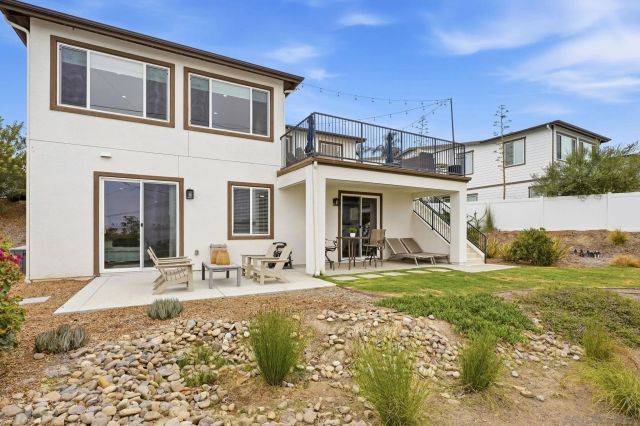 1858 Avocado Rd, Oceanside, CA 92054