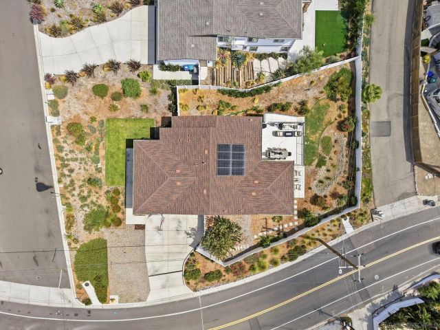 1858 Avocado Rd, Oceanside, CA 92054