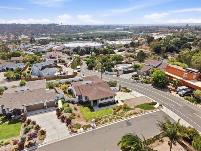 1858 Avocado Rd, Oceanside, CA 92054