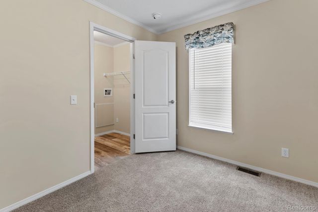 11047 Silver View Court, Green Oak Township, MI 48178