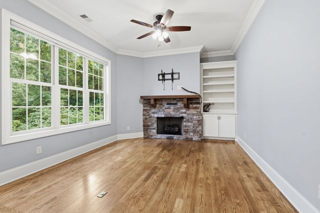 333 Bournemouth Ln, Hermitage, TN 37076