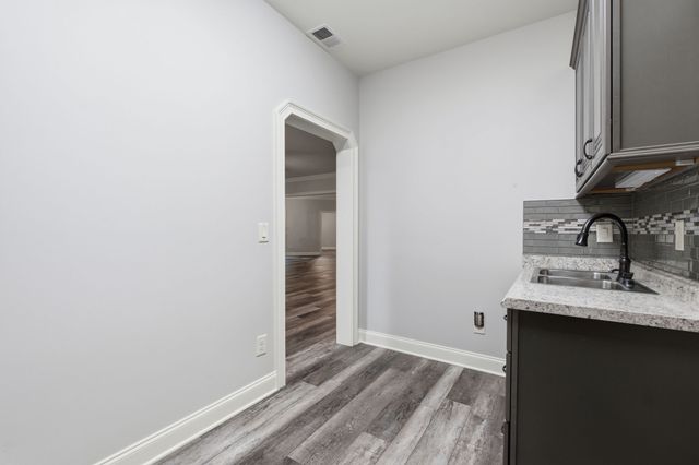 333 Bournemouth Ln, Hermitage, TN 37076
