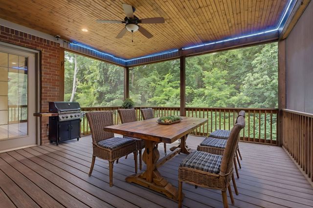 333 Bournemouth Ln, Hermitage, TN 37076