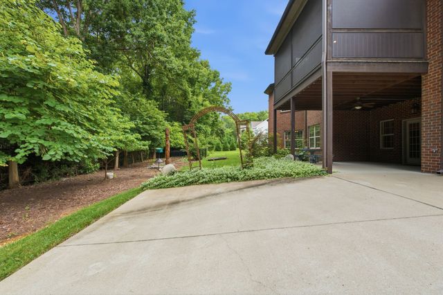 333 Bournemouth Ln, Hermitage, TN 37076