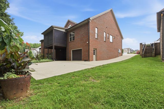 333 Bournemouth Ln, Hermitage, TN 37076