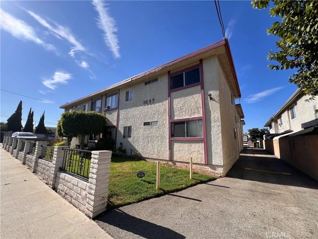 1637 W 227th Street 2, Torrance, CA 90501