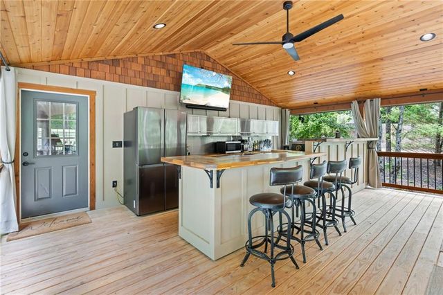 86 Back Trail, Cleveland, GA 30528