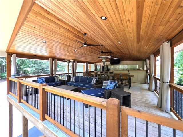 86 Back Trail, Cleveland, GA 30528