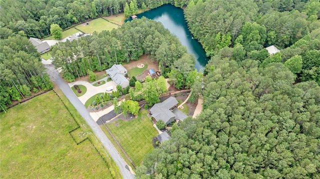 86 Back Trail, Cleveland, GA 30528