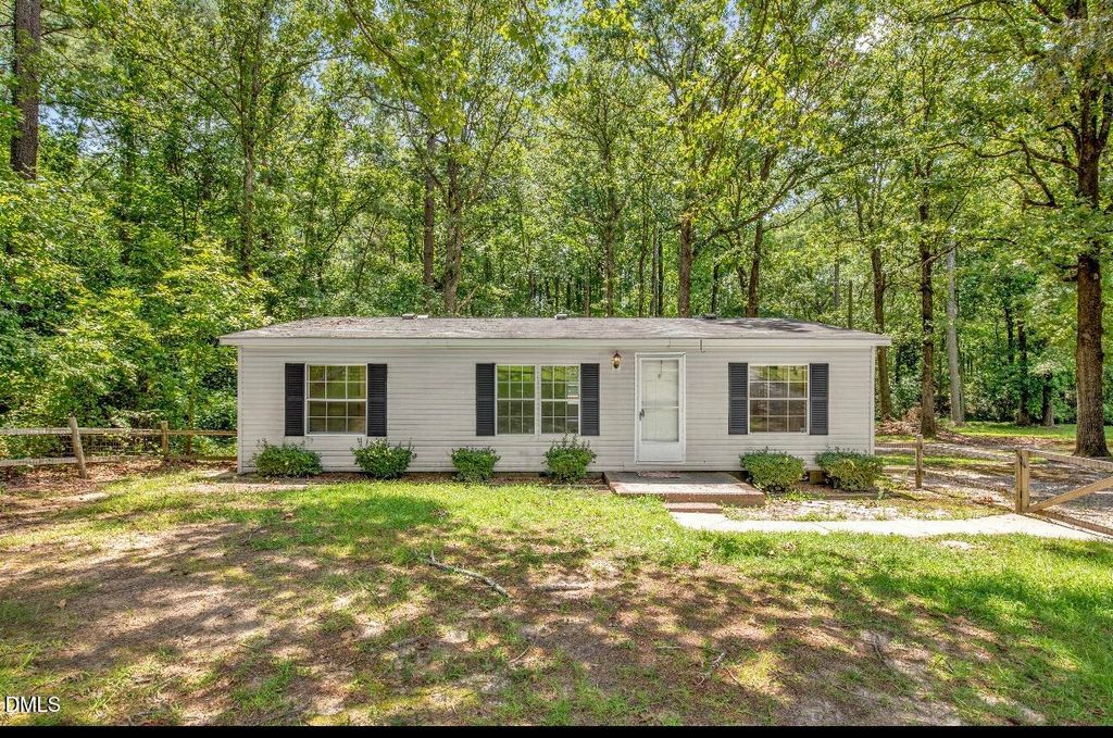 354 Rainey Drive, Spring Lake, NC 28390