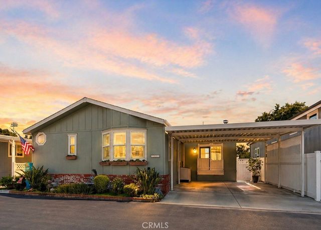 4252 Lahaina Drive, Huntington Beach, CA 92649