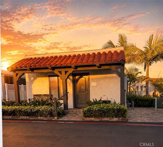 4252 Lahaina Drive, Huntington Beach, CA 92649