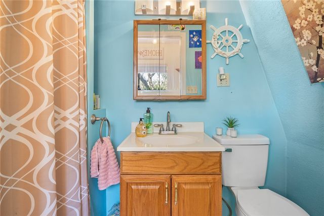 203 Timber Lane Loop, Rockport, TX 78382