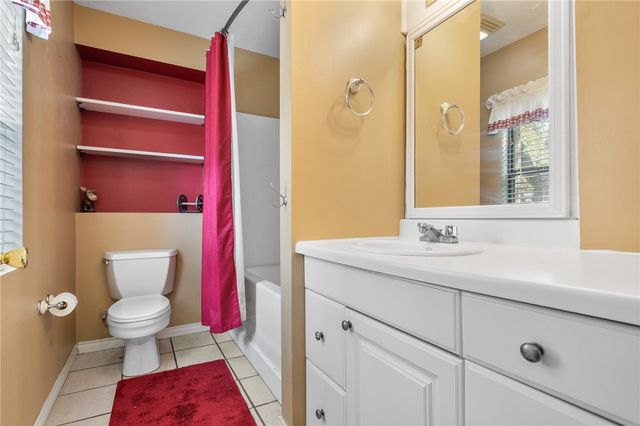 203 Timber Lane Loop, Rockport, TX 78382