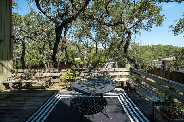 203 Timber Lane Loop, Rockport, TX 78382