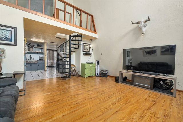 203 Timber Lane Loop, Rockport, TX 78382