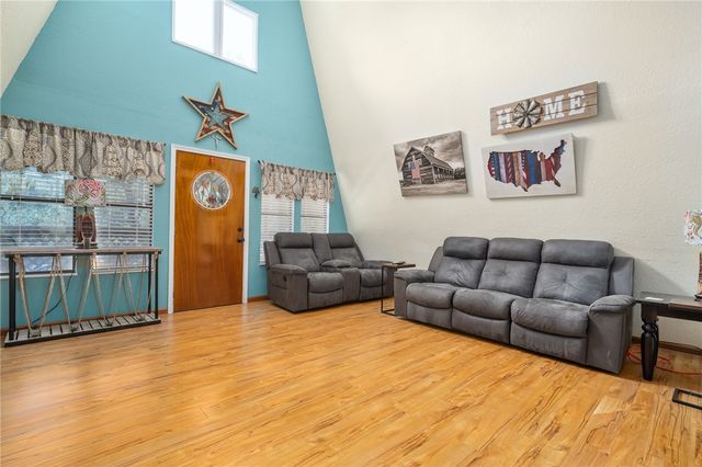 203 Timber Lane Loop, Rockport, TX 78382