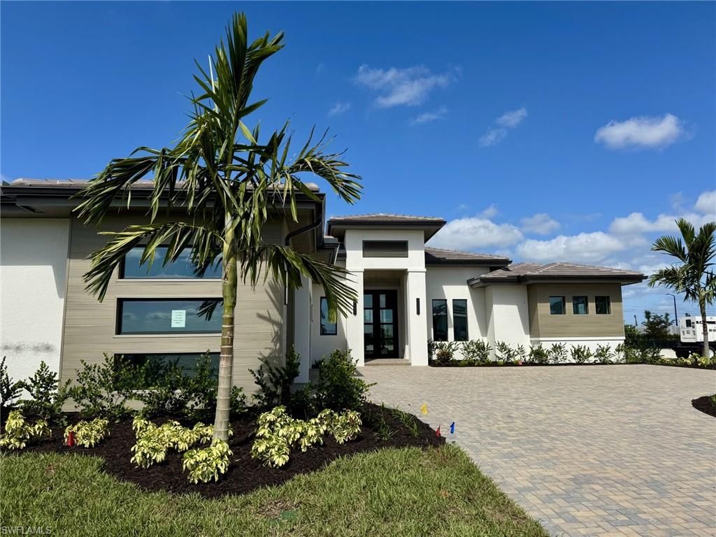 25546 Crystal Shore DR, BONITA SPRINGS, FL 34135 — photo 2