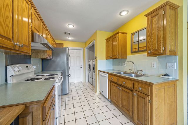 2301 W Easy Street, Rogers, AR 72756