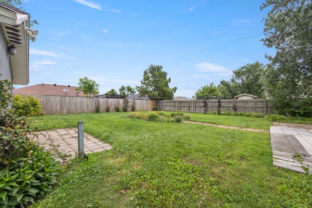 2301 W Easy Street, Rogers, AR 72756