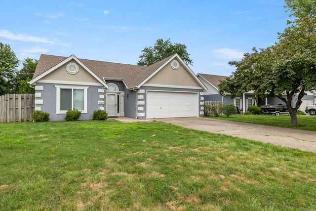 2301 W Easy Street, Rogers, AR 72756