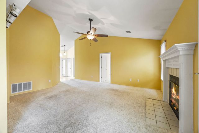 2301 W Easy Street, Rogers, AR 72756