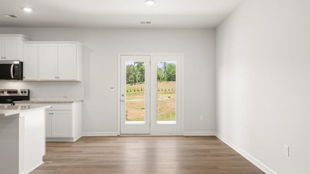 1825 Meadow Green Circle, Gainesville, GA 30501