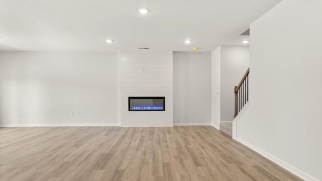 1825 Meadow Green Circle, Gainesville, GA 30501
