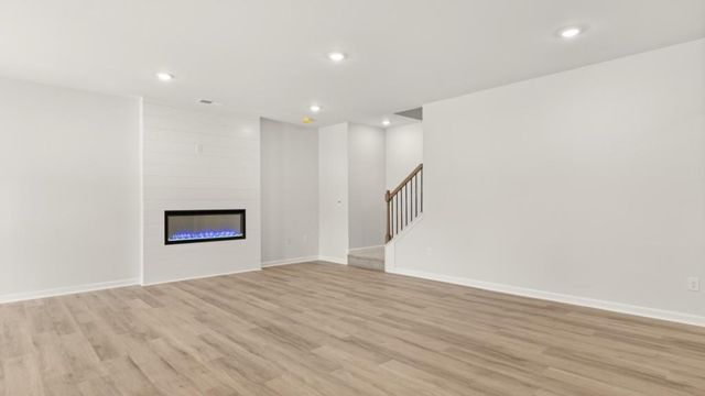 1825 Meadow Green Circle, Gainesville, GA 30501