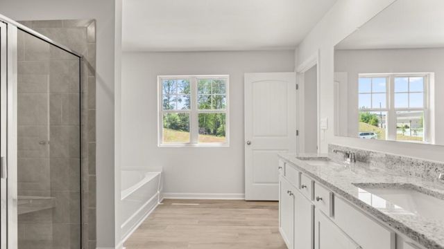 1825 Meadow Green Circle, Gainesville, GA 30501