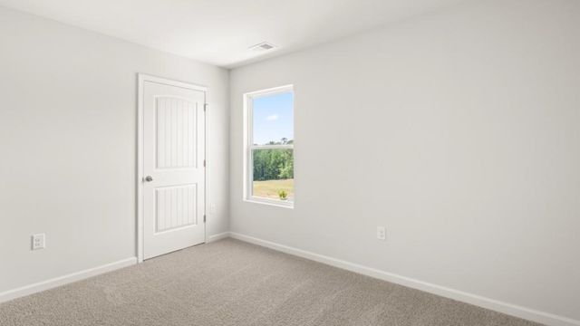 1825 Meadow Green Circle, Gainesville, GA 30501