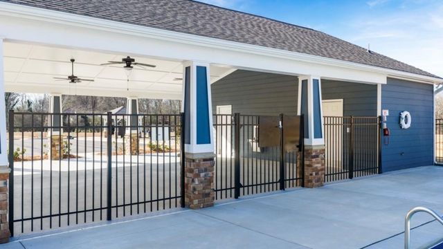 1825 Meadow Green Circle, Gainesville, GA 30501