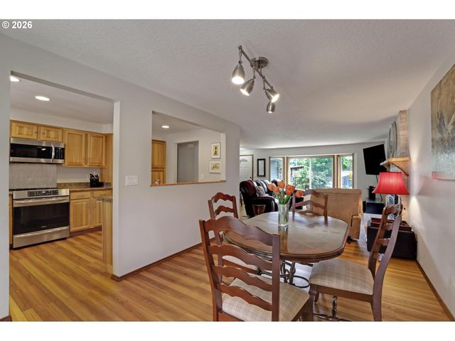 3869 Nw 166TH Dr, Beaverton, OR 97006