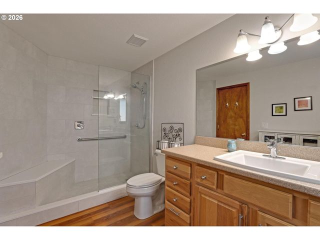 3869 Nw 166TH Dr, Beaverton, OR 97006