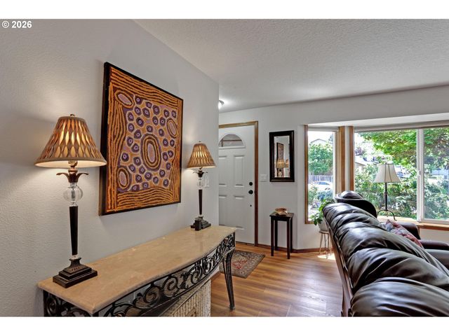3869 Nw 166TH Dr, Beaverton, OR 97006