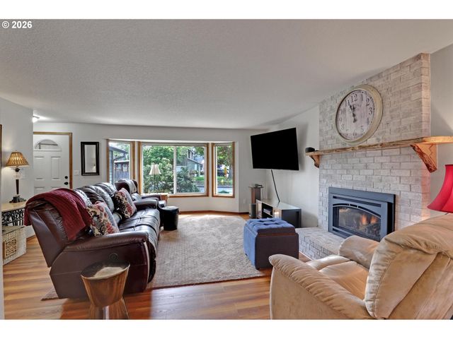 3869 Nw 166TH Dr, Beaverton, OR 97006