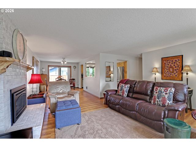 3869 Nw 166TH Dr, Beaverton, OR 97006