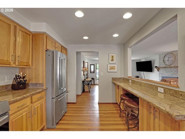 3869 Nw 166TH Dr, Beaverton, OR 97006