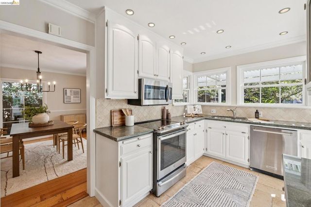 1193 Glen Dr., San Leandro, CA 94577