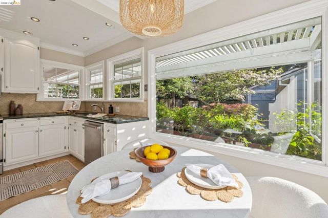 1193 Glen Dr., San Leandro, CA 94577