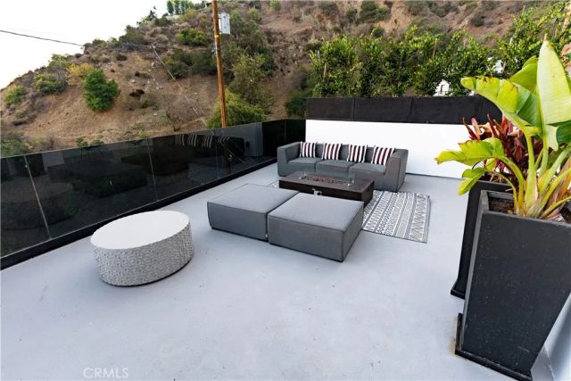 8148 Gould Avenue, Hollywood Hills, CA 90046