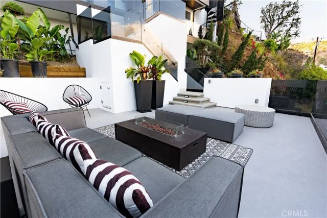 8148 Gould Avenue, Hollywood Hills, CA 90046
