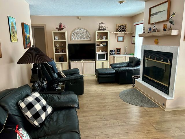 4146 RIDGEWOOD Drive, Erie, PA 16506