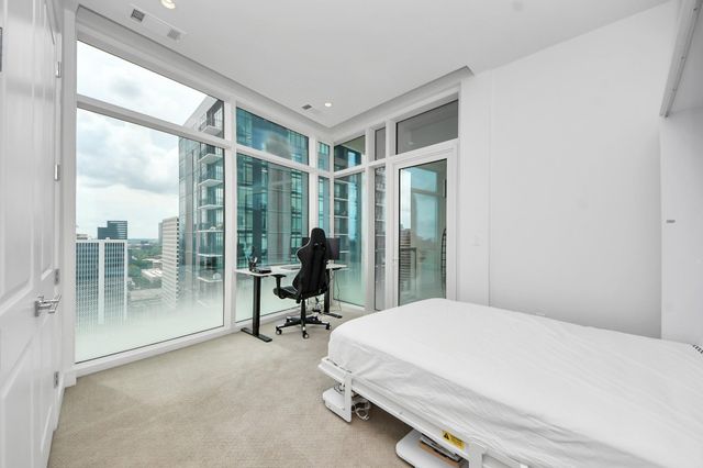 4521 San Felipe Street 1904, Houston, TX 77027