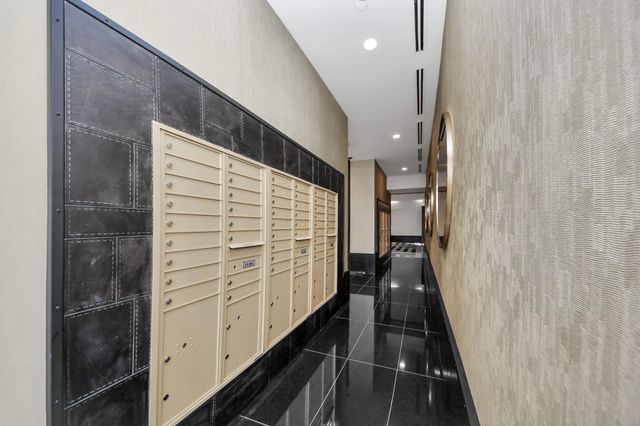 4521 San Felipe Street 1904, Houston, TX 77027