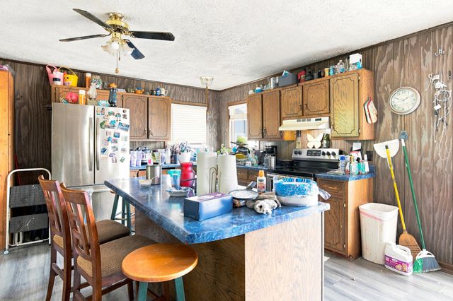 179 Lakeside Dr, Carthage, TN 37030